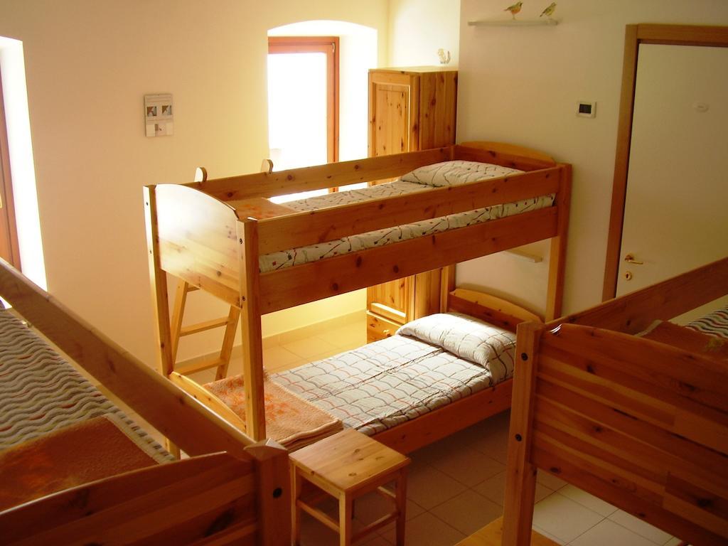 Rifugio Casa Alpina Julius Kugy Hostel Malborghetto Valbruna Pokój zdjęcie
