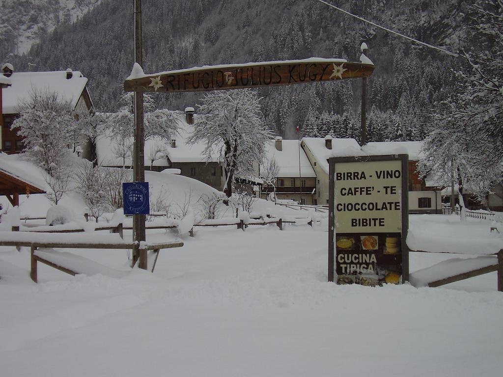 Rifugio Casa Alpina Julius Kugy Hostel Malborghetto Valbruna Zewnętrze zdjęcie