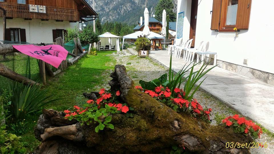 Rifugio Casa Alpina Julius Kugy Hostel Malborghetto Valbruna Zewnętrze zdjęcie